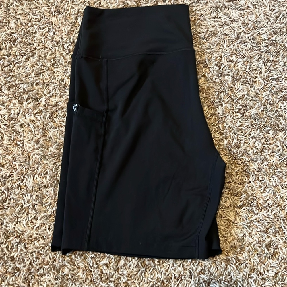 CVG blacklisted 7” shorts - L